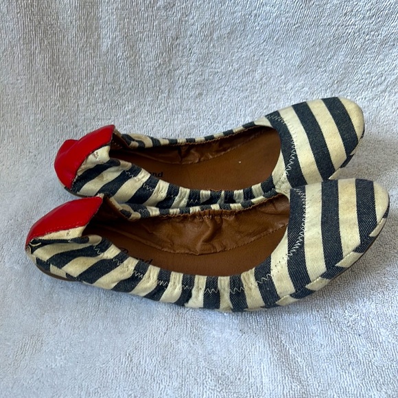 Lucky Brand flats, elastic and comfy, size 7.5 B / 37.5 - Picture 2 of 9